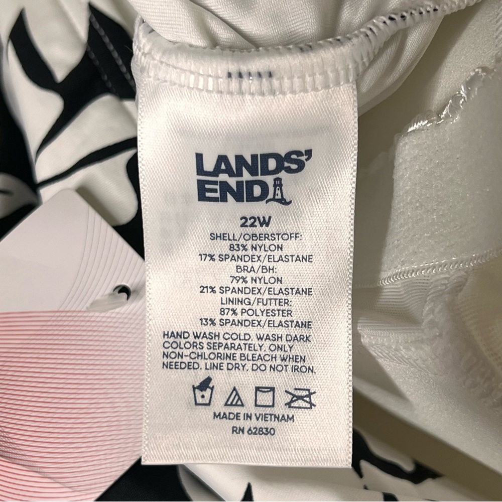 Lands’ End Black and White Havana Floral Tankini Halter Top 22W - Picture 8 of 10